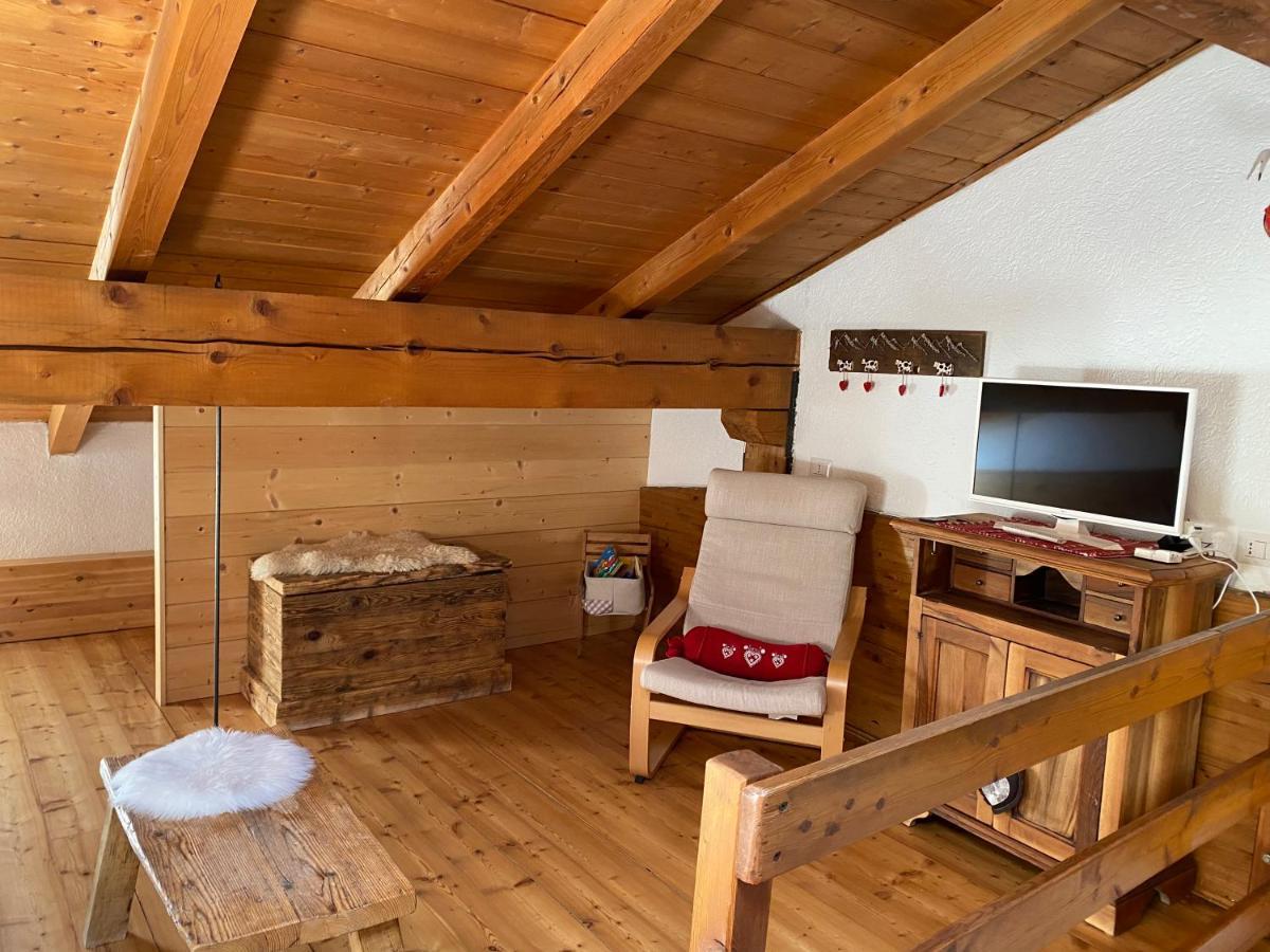 Ferienwohnung Coeur De Montagne Gignod Exterior foto