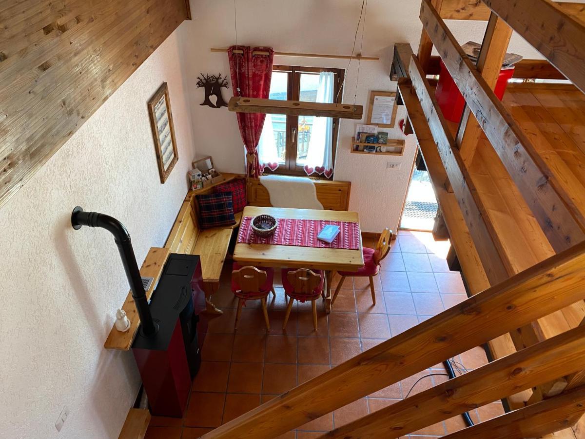 Ferienwohnung Coeur De Montagne Gignod Exterior foto