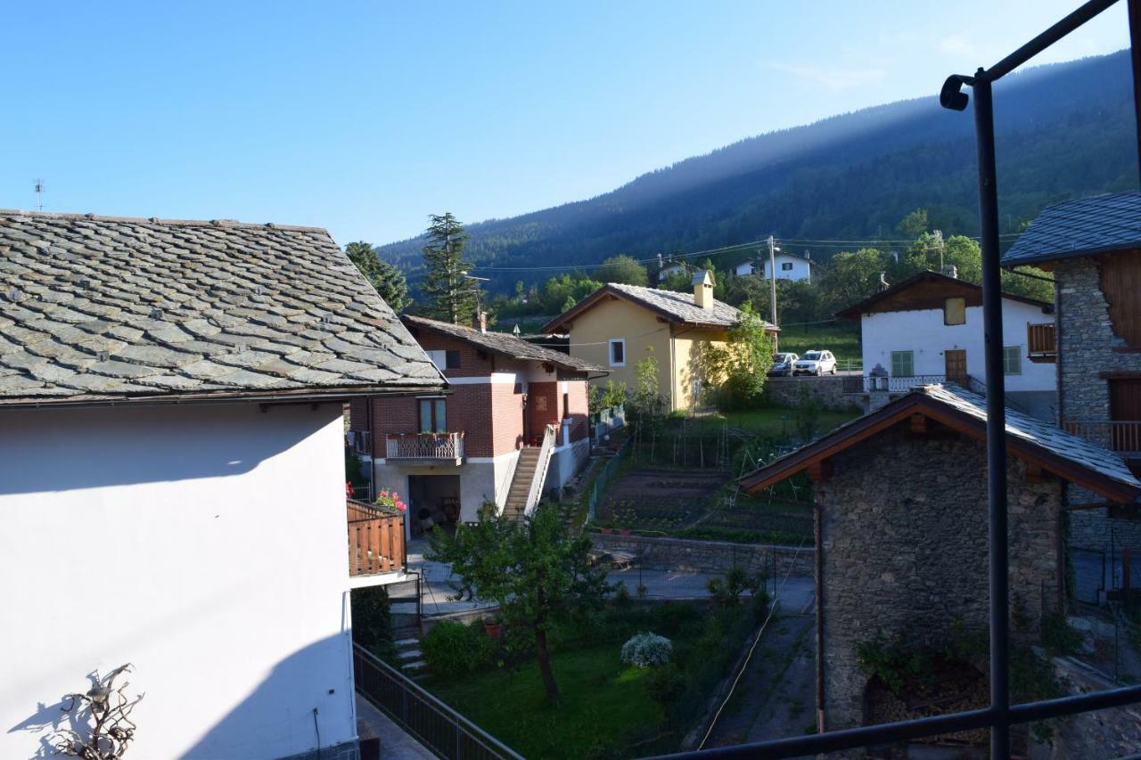 Ferienwohnung Coeur De Montagne Gignod Exterior foto