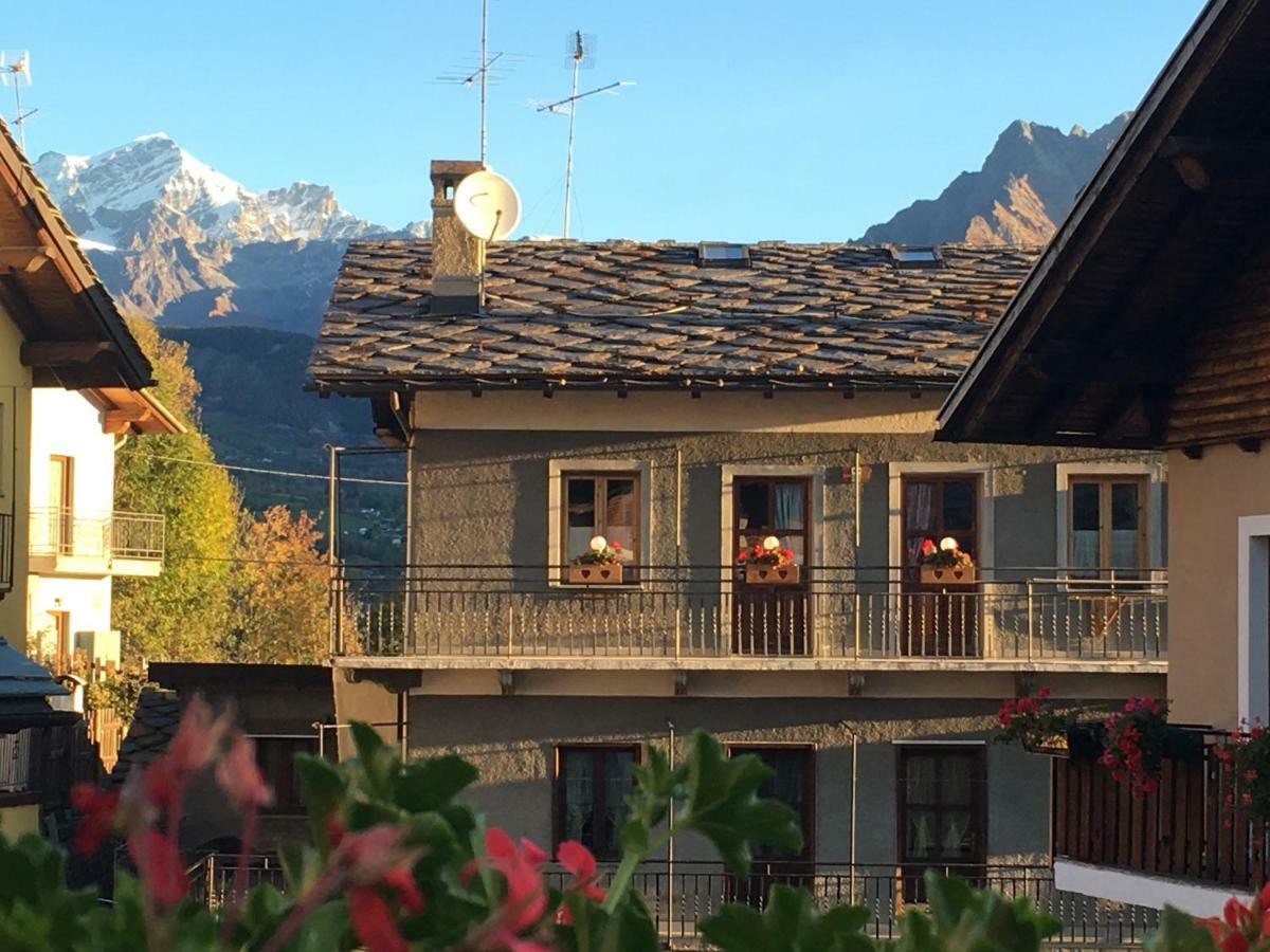 Ferienwohnung Coeur De Montagne Gignod Exterior foto